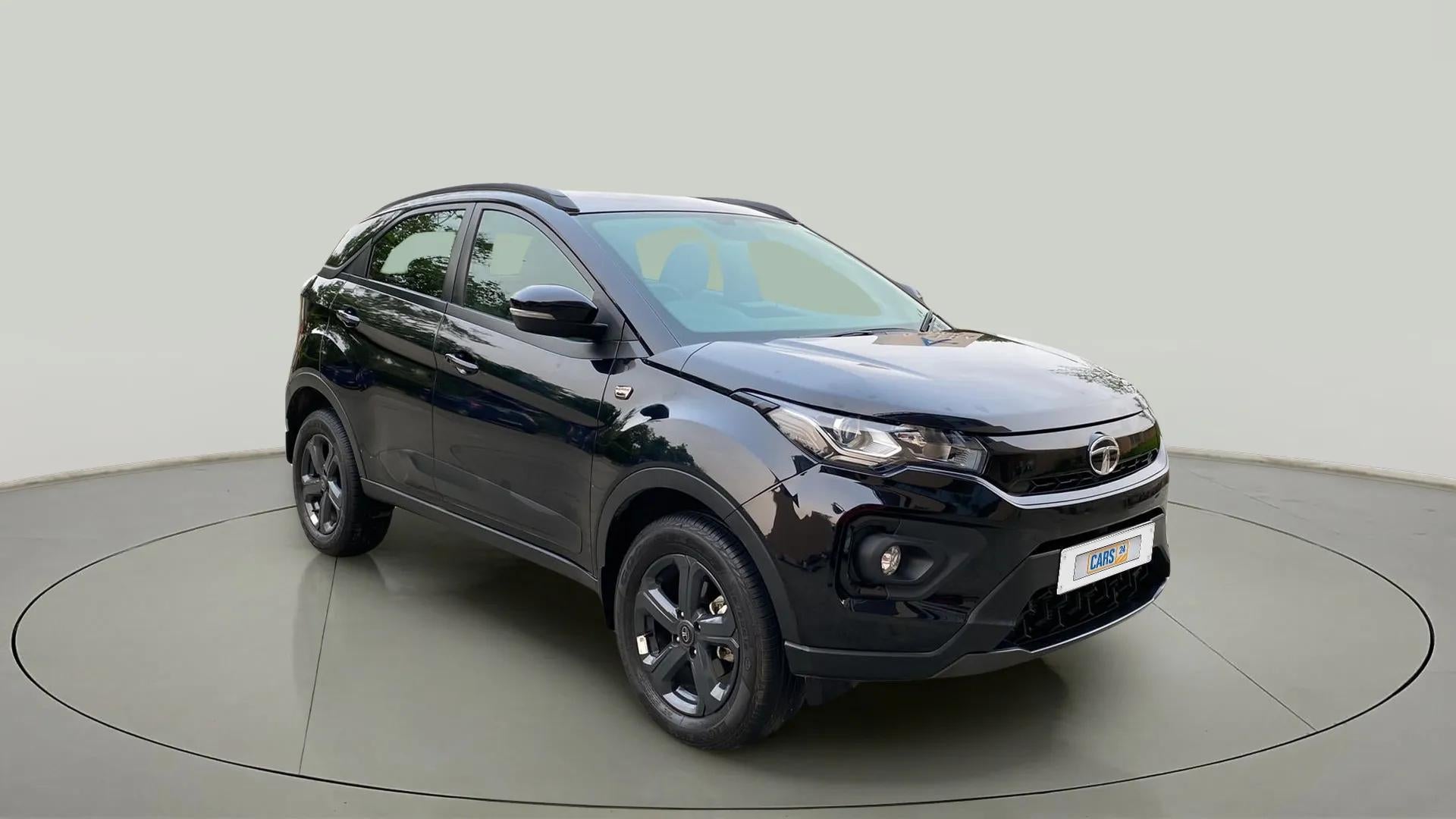 Front three-quarter view of a Tata Nexon 2017-2023