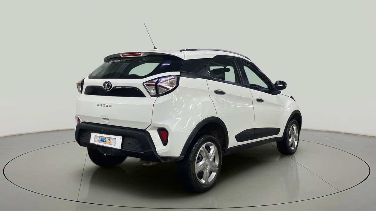 Rear three-quarter view of a Tata Nexon 2017-2023