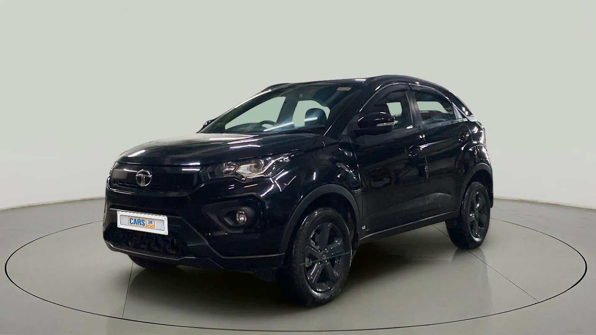 Front three-quarter view of a Tata Nexon 2017-2023