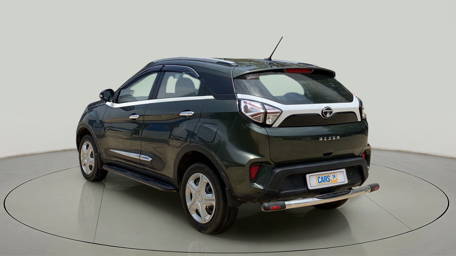Rear three-quarter of a Tata Nexon 2017-2023