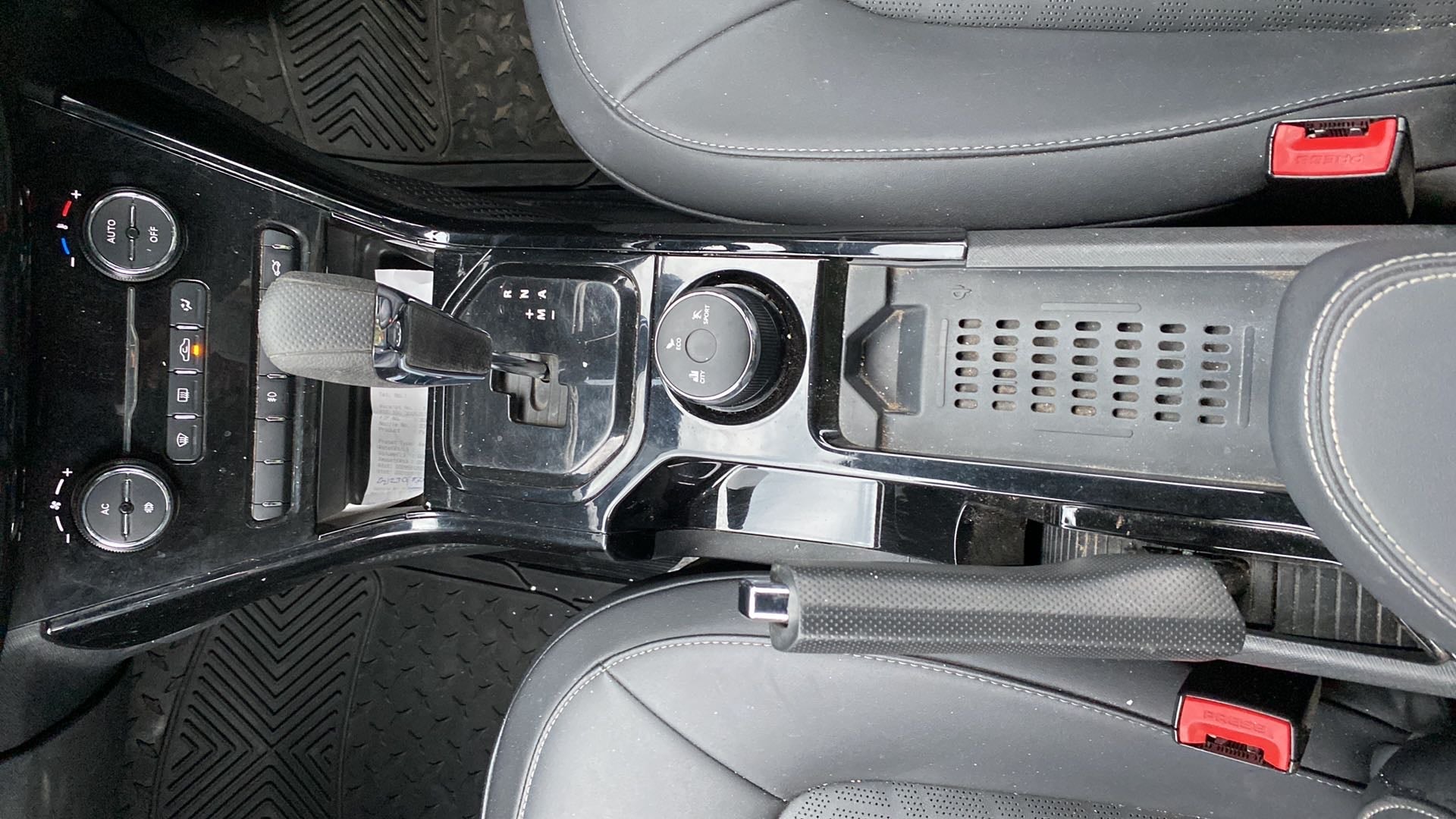 Center console and gear selector of a Tata Nexon 2017-2023