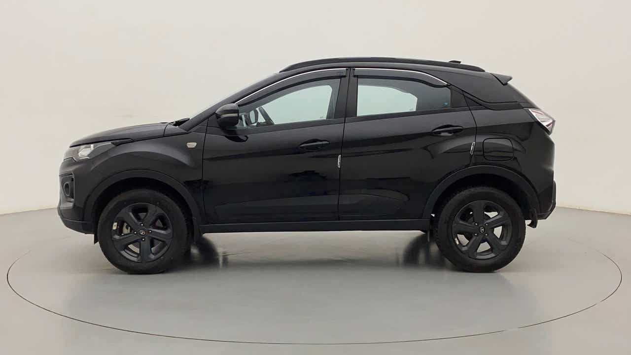 Side view of a Tata Nexon 2017-2023