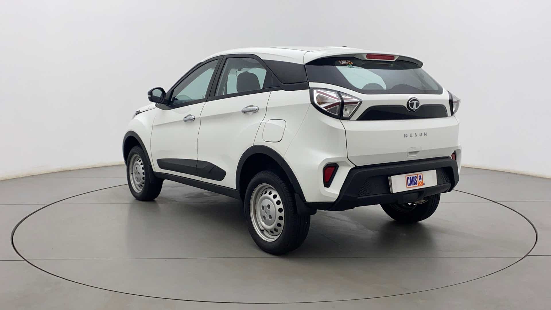 Rear three-quarter view of a Tata Nexon 2017-2023