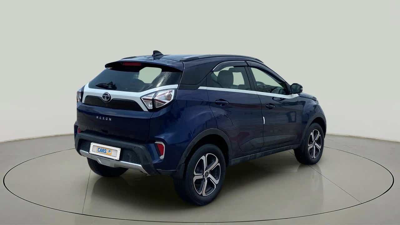 Rear three-quarter of a Tata Nexon 2017-2023