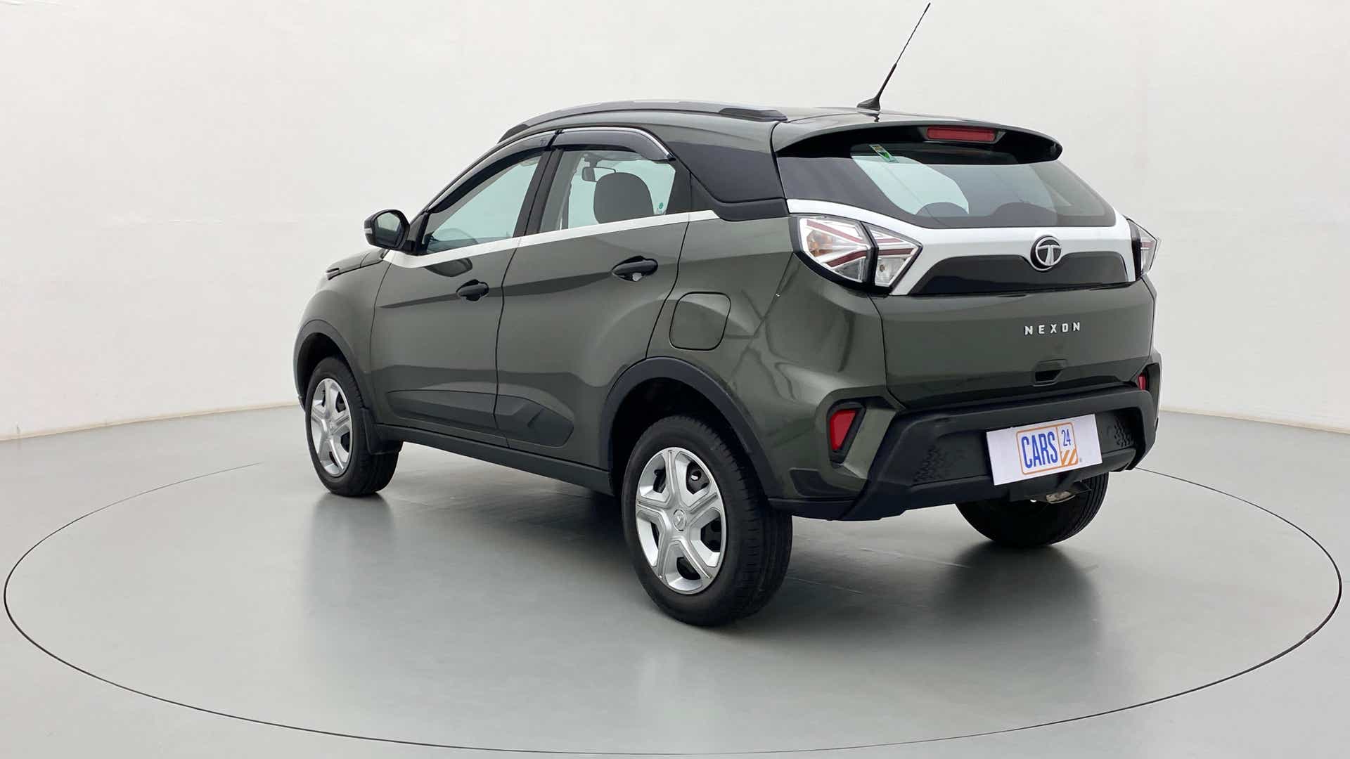 Rear three-quarter view of a Tata Nexon 2017-2023