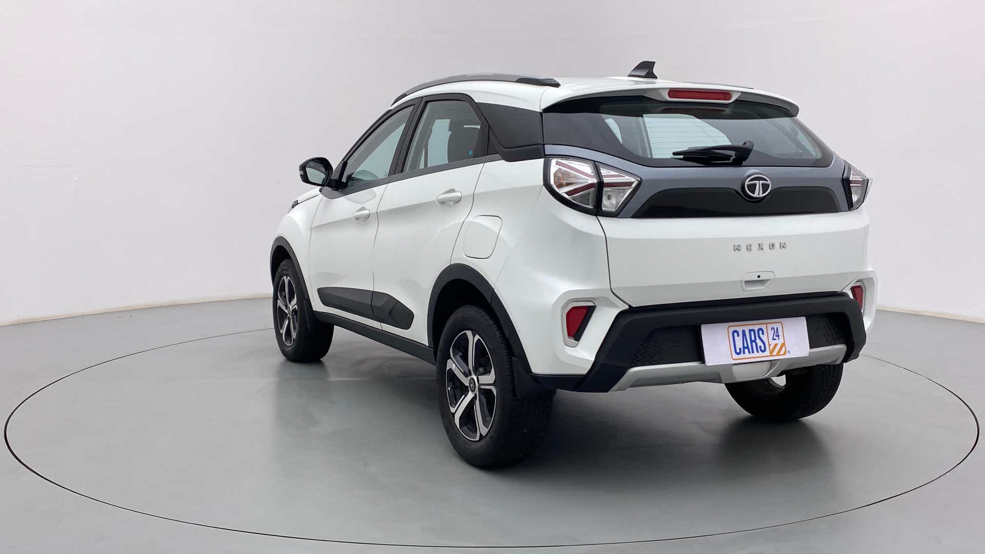 Rear three-quarter view of a Tata Nexon 2017-2023