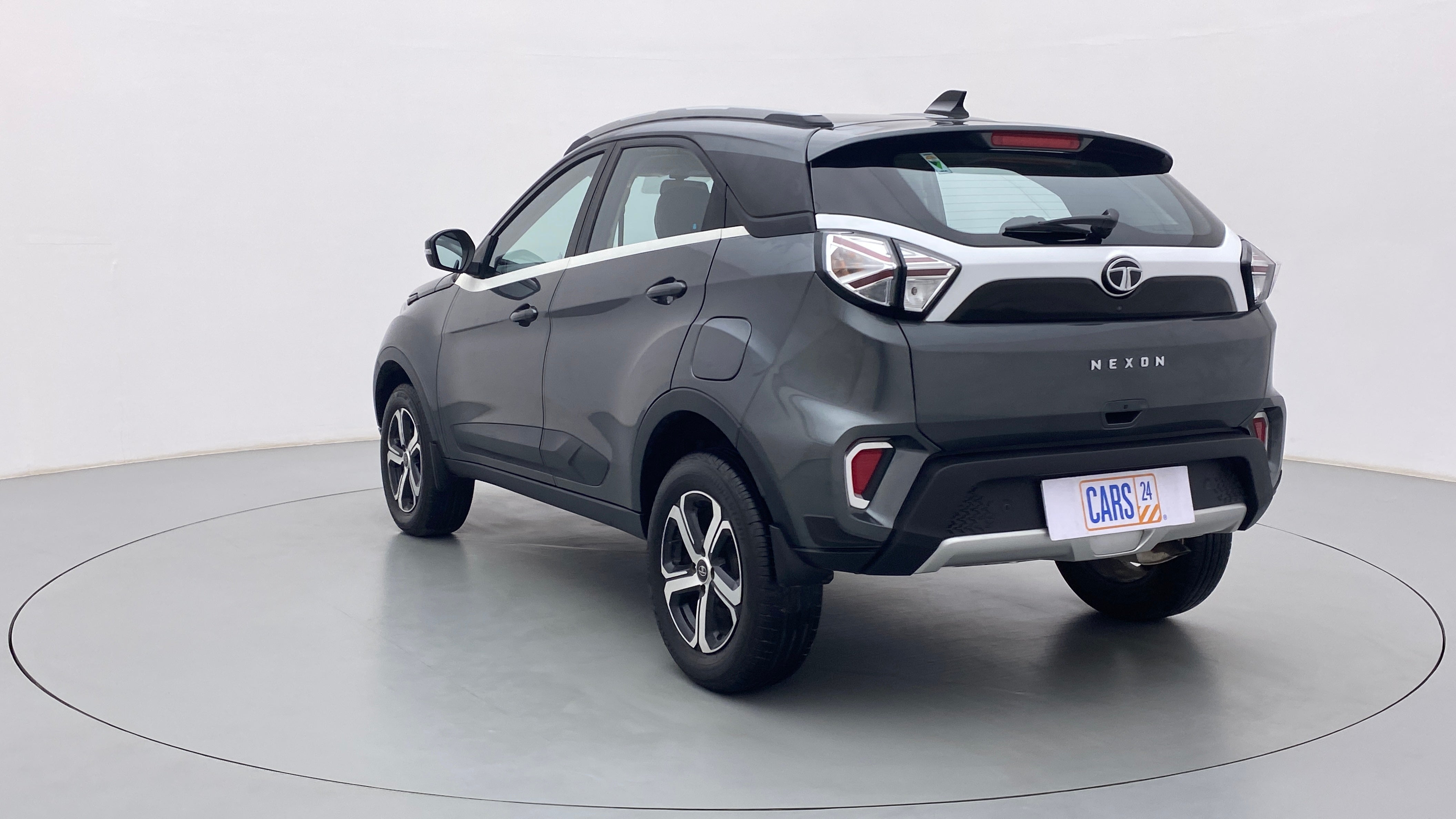 Rear three-quarter view of a Tata Nexon 2017-2023