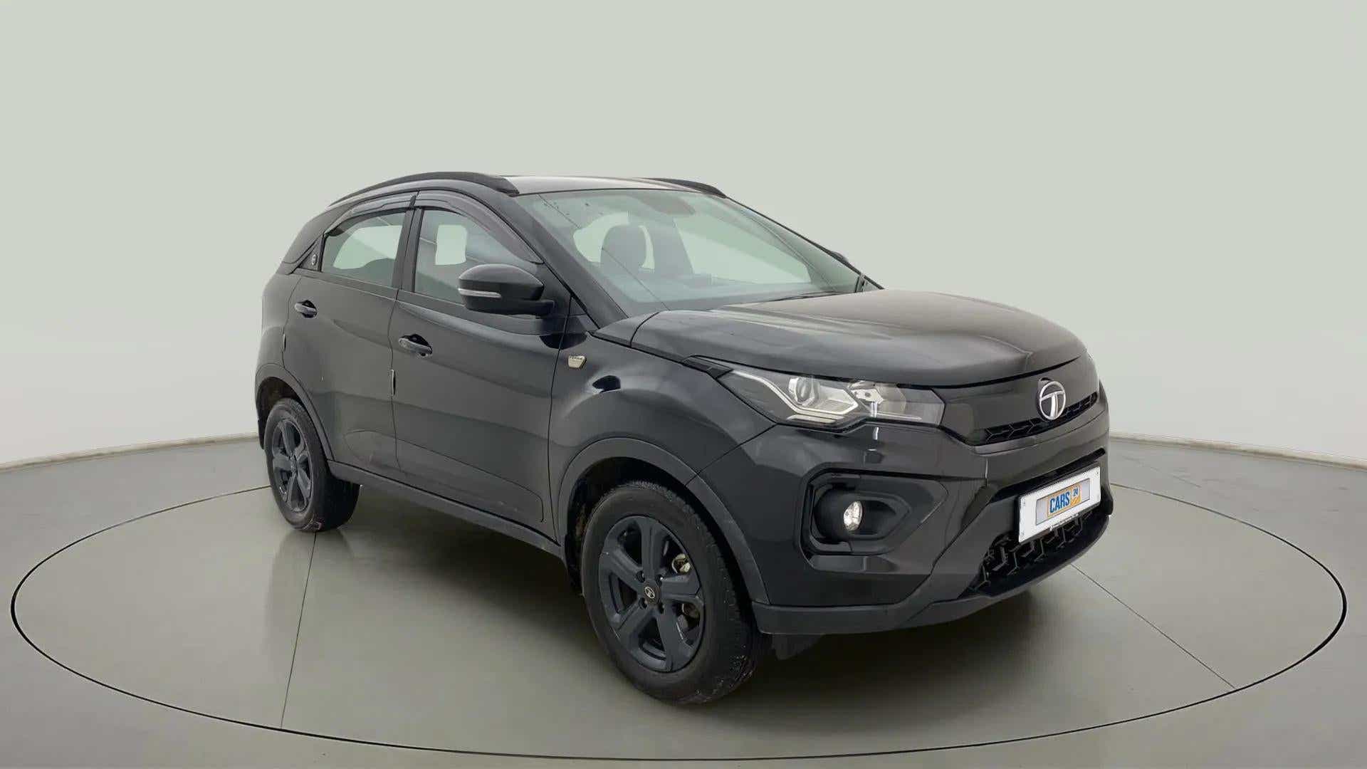 Front three-quarter view of a Tata Nexon 2017-2023