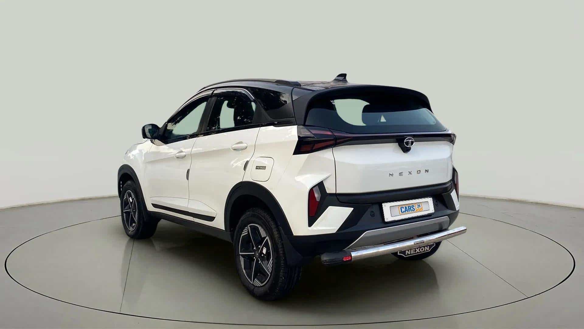 Rear three-quarter of a Tata Nexon 2017-2023