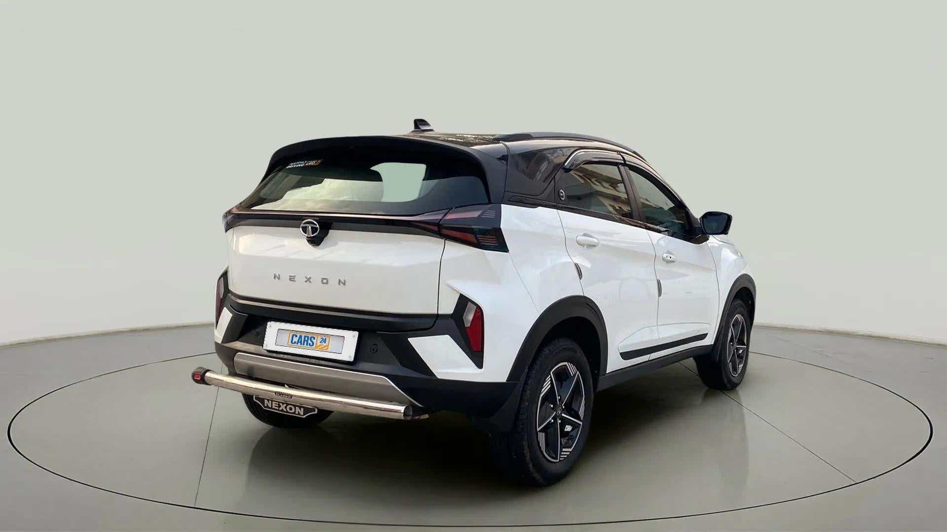 Rear three-quarter of a Tata Nexon 2017-2023