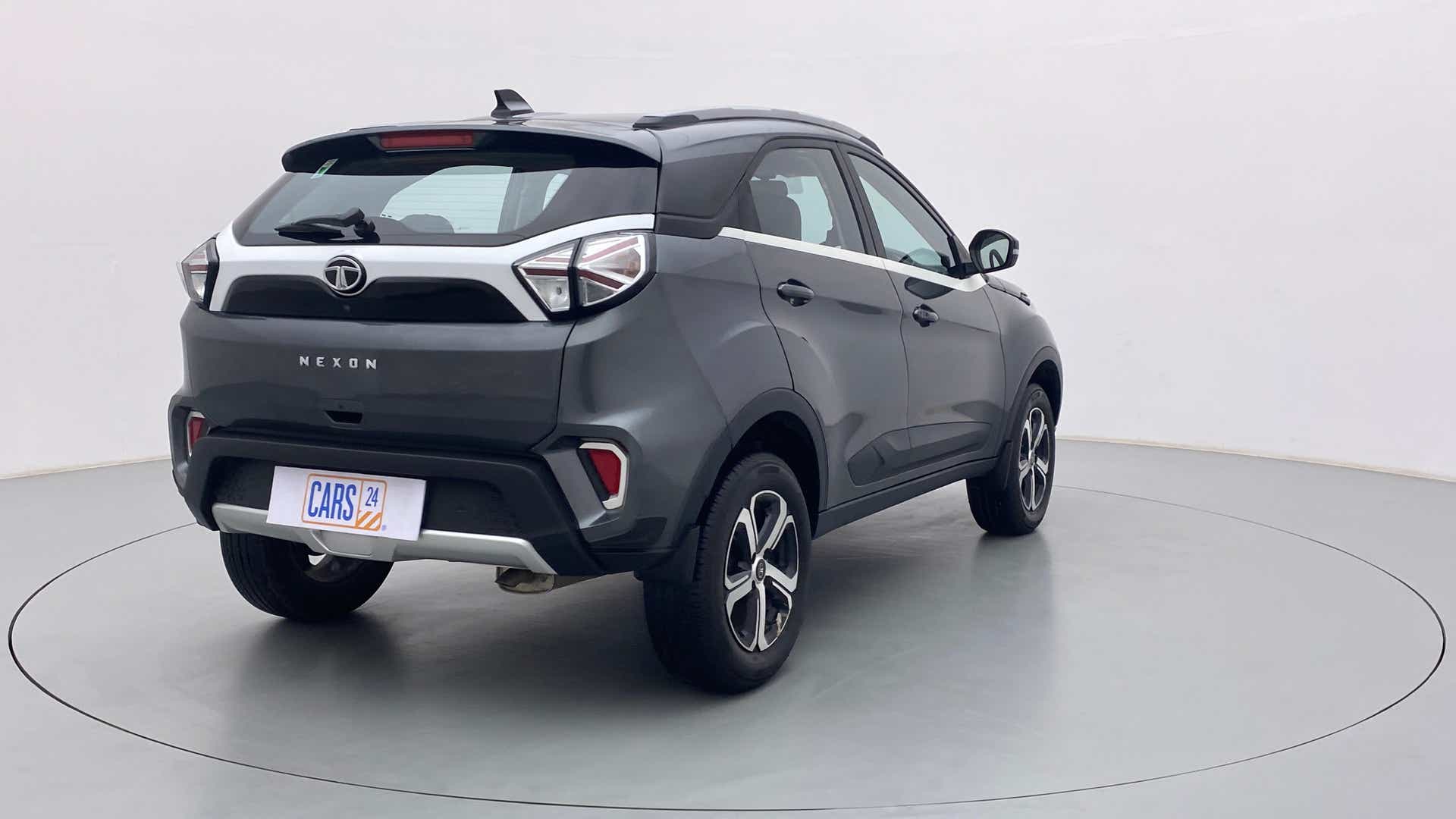 Rear three-quarter of a Tata Nexon 2017-2023