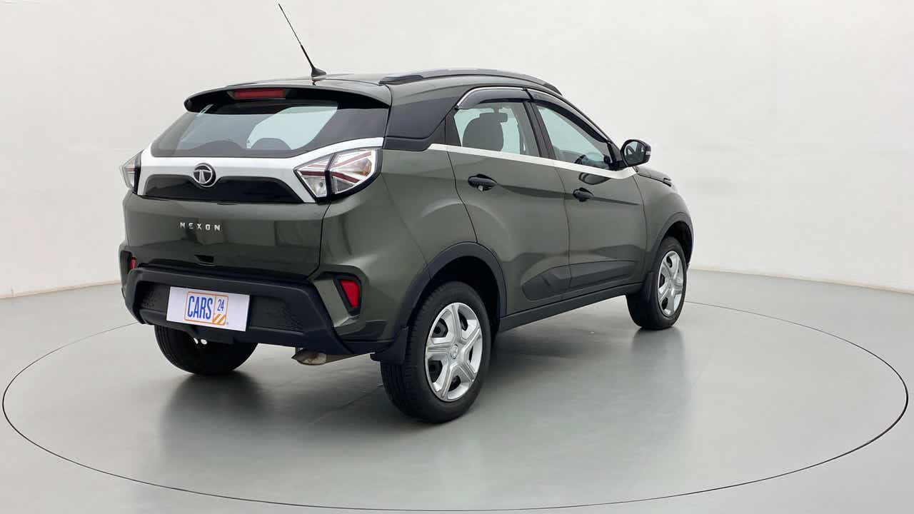 Rear three-quarter of a Tata Nexon 2017-2023