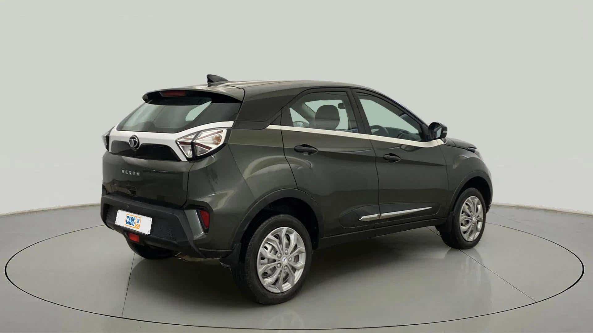 Rear three-quarter of a Tata Nexon 2017-2023