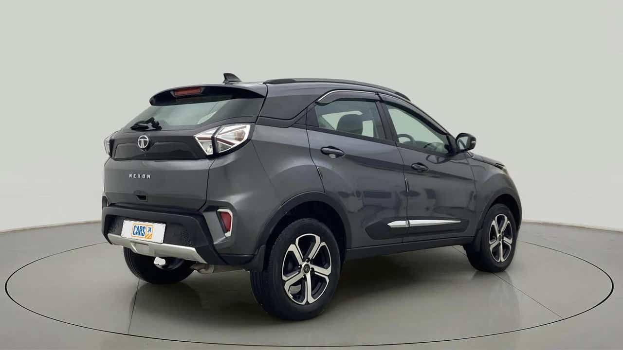 Rear three-quarter view of a Tata Nexon 2017-2023