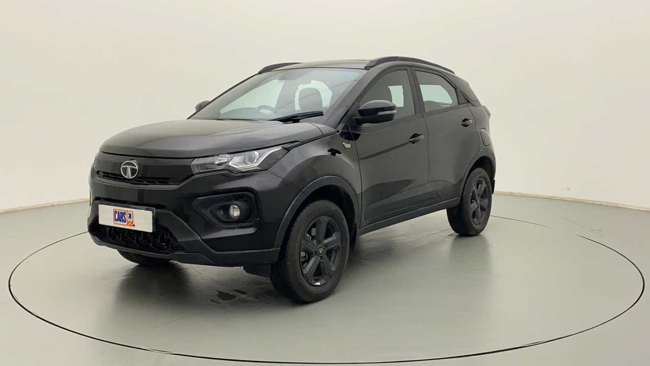 Front three-quarter view of a Tata Nexon 2017-2023