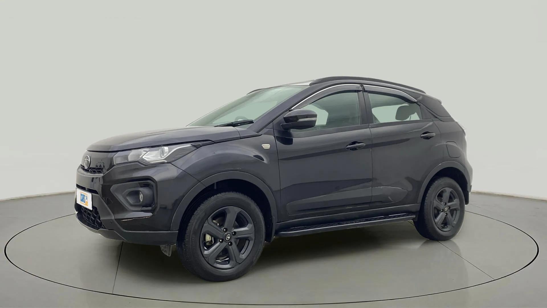 Front three-quarter view of a Tata Nexon 2017-2023