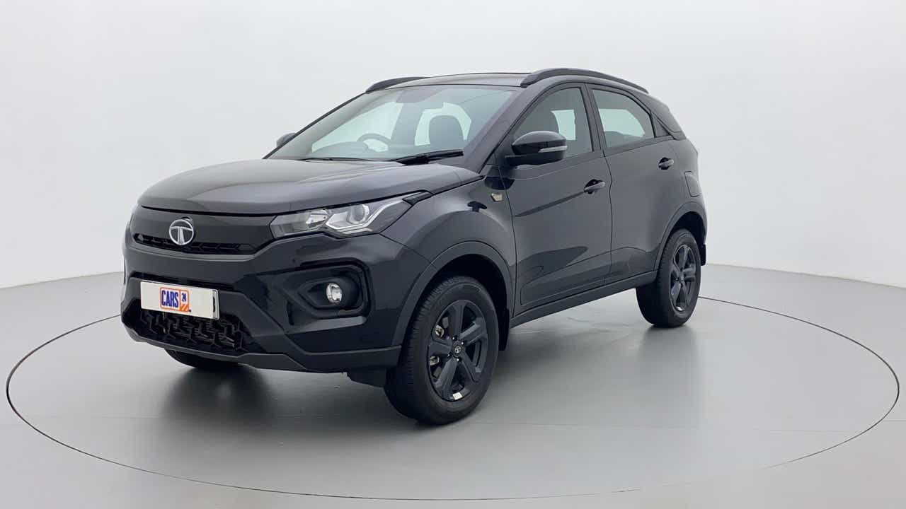 Front three-quarter view of a Tata Nexon 2017-2023