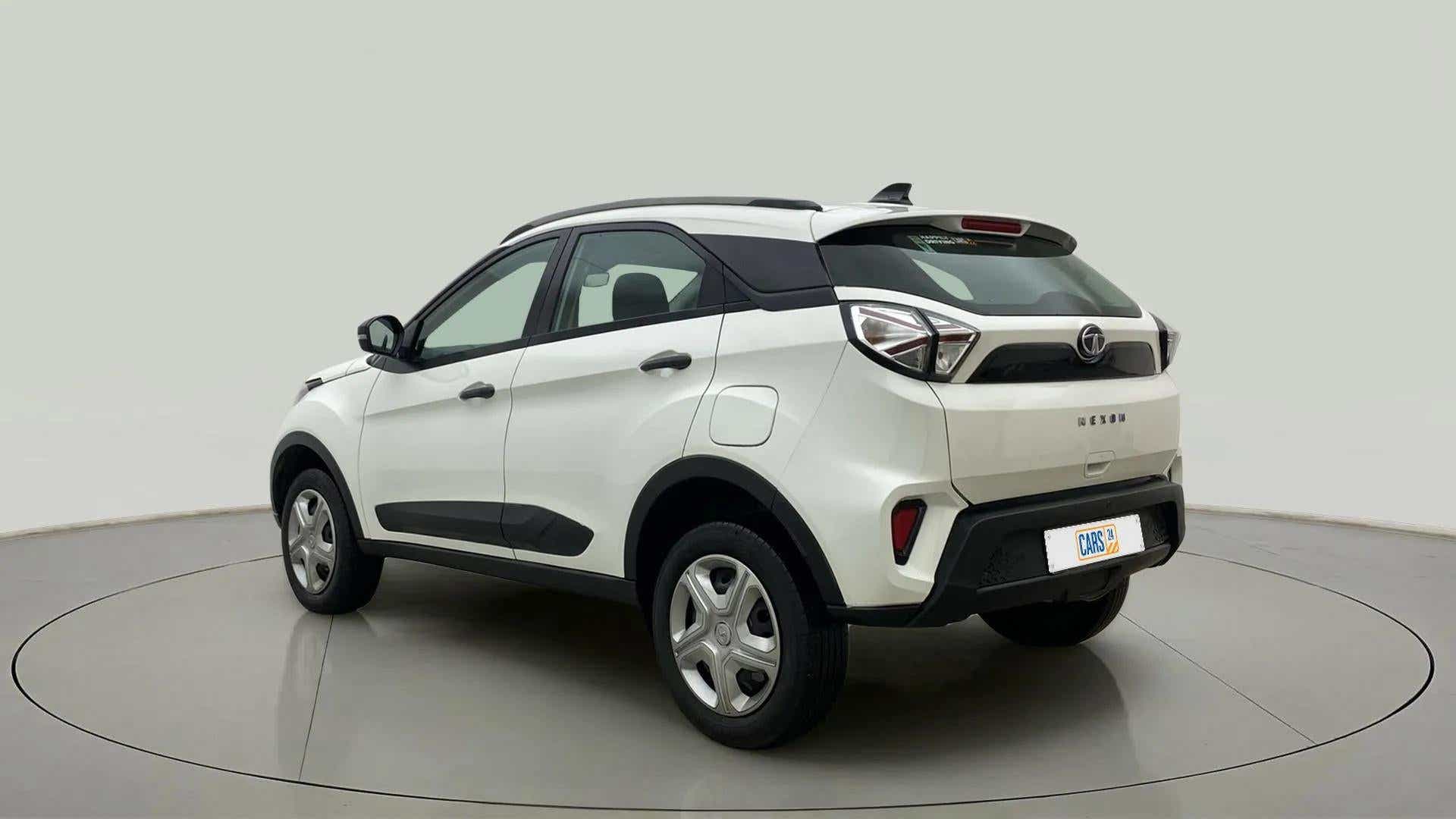 Rear three-quarter view of a Tata Nexon 2017-2023