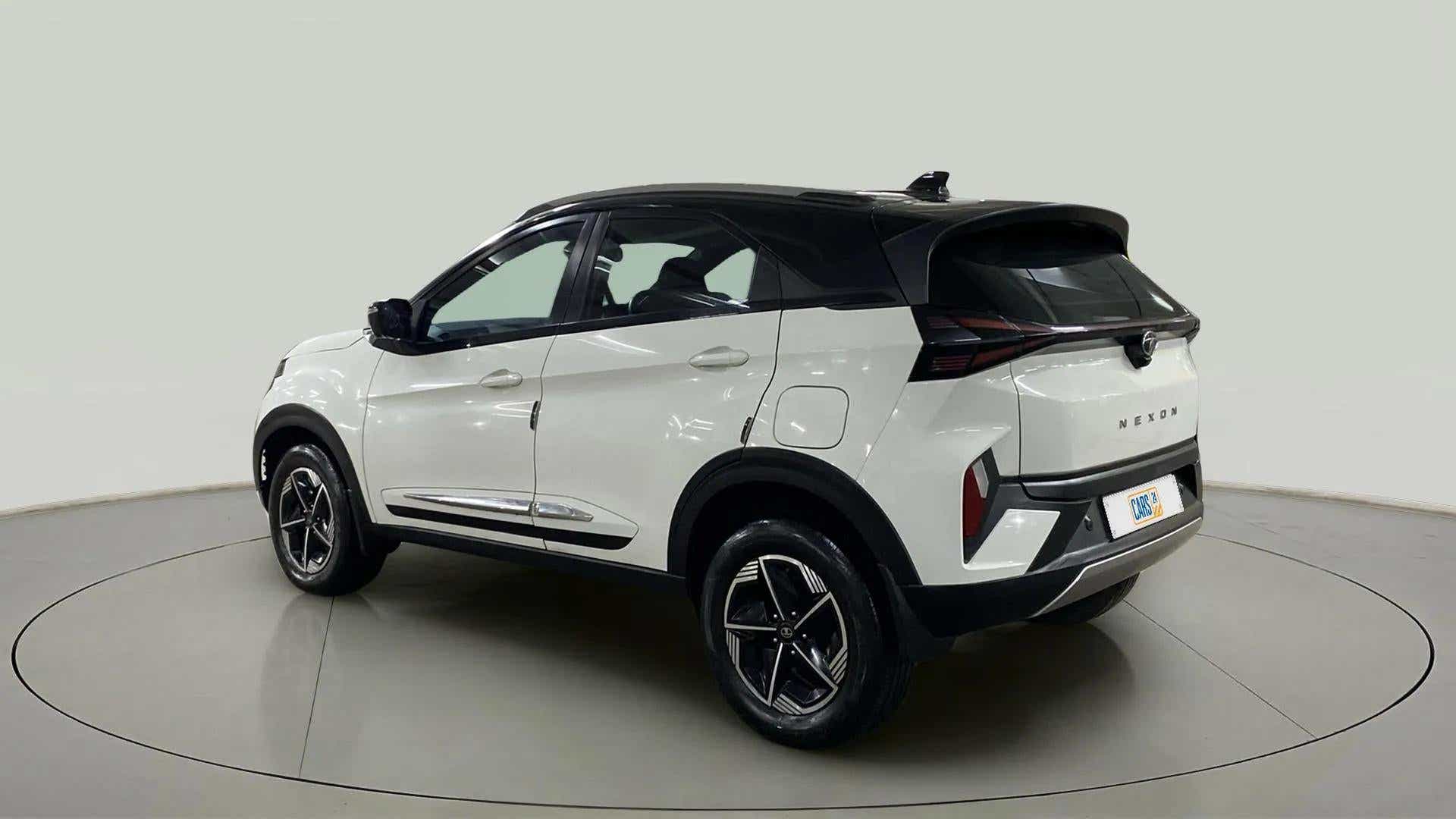 Rear three-quarter view of a Tata Nexon 2017-2023
