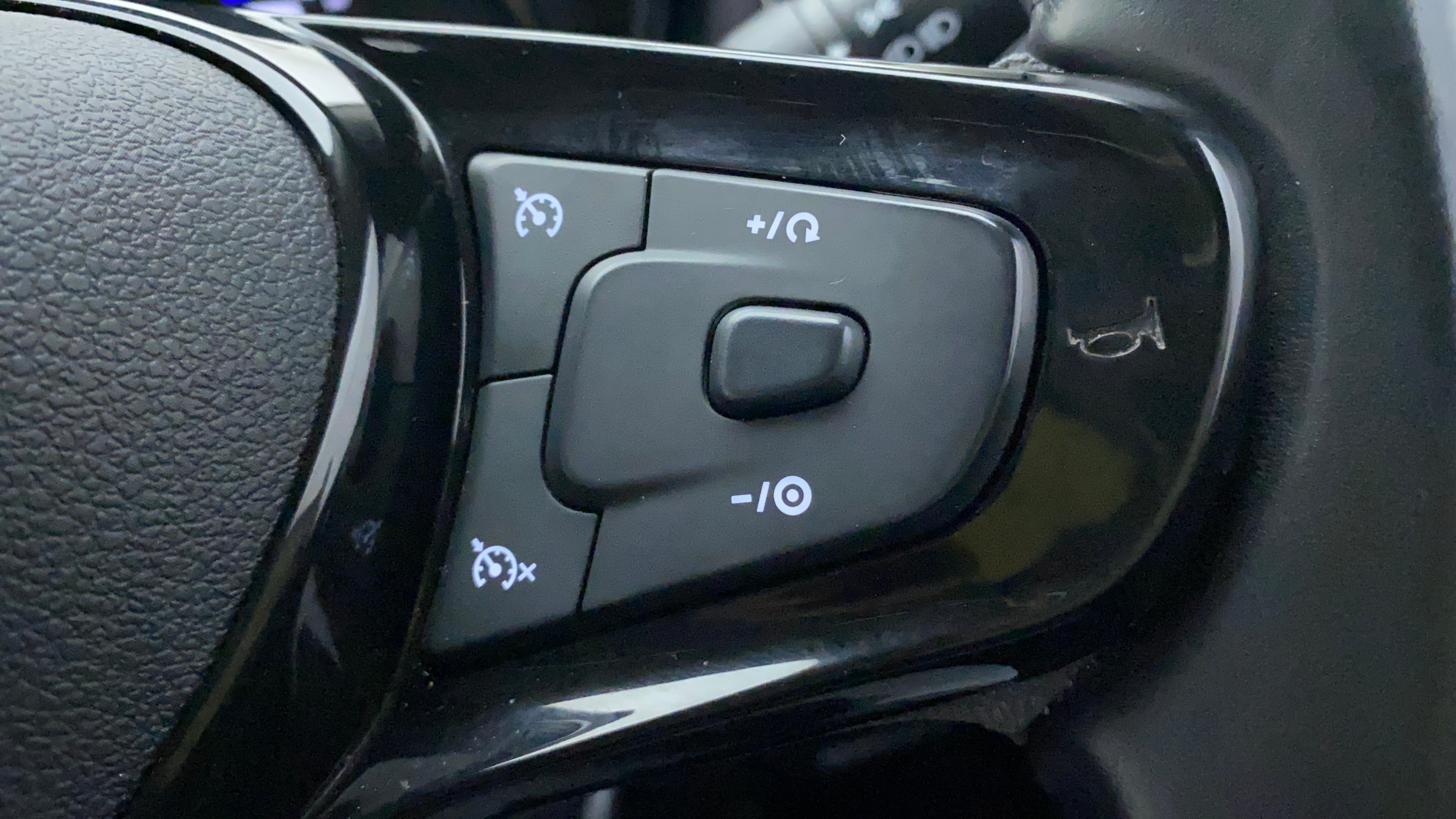 Steering wheel controls of a Tata Nexon 2017-2023