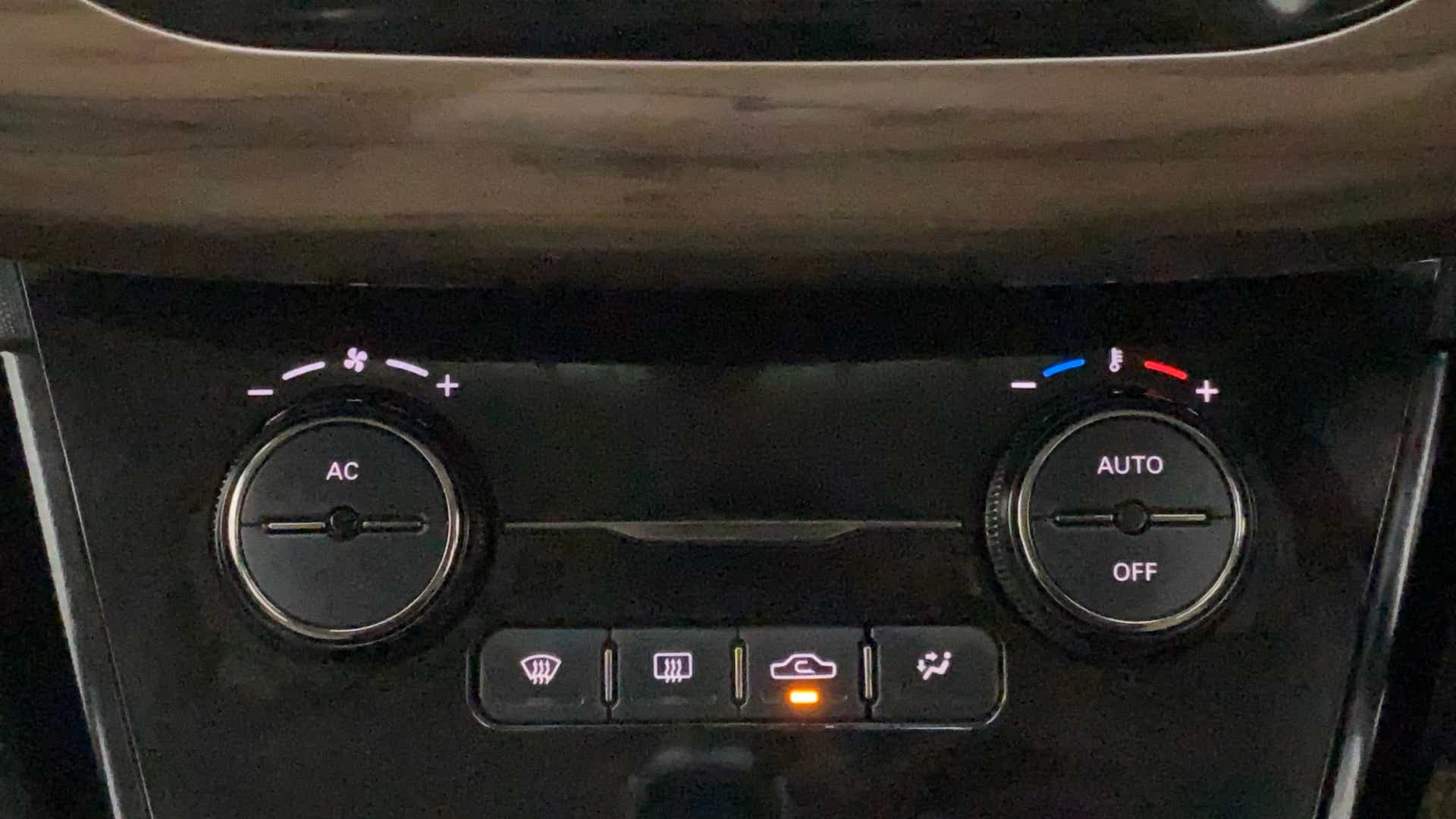 Auto ac controls of a Tata Nexon 2017-2023