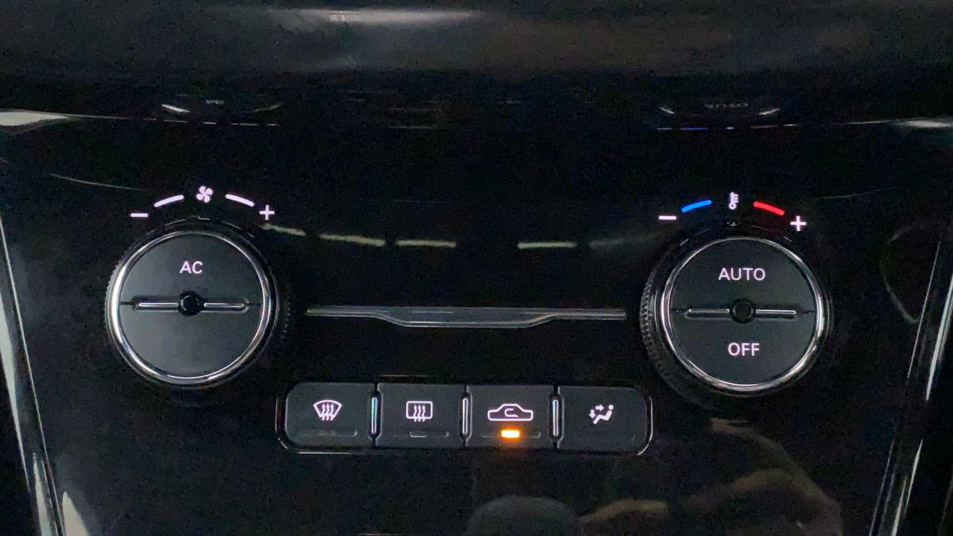 Dashboard ac control panel of a Tata Nexon 2017-2023