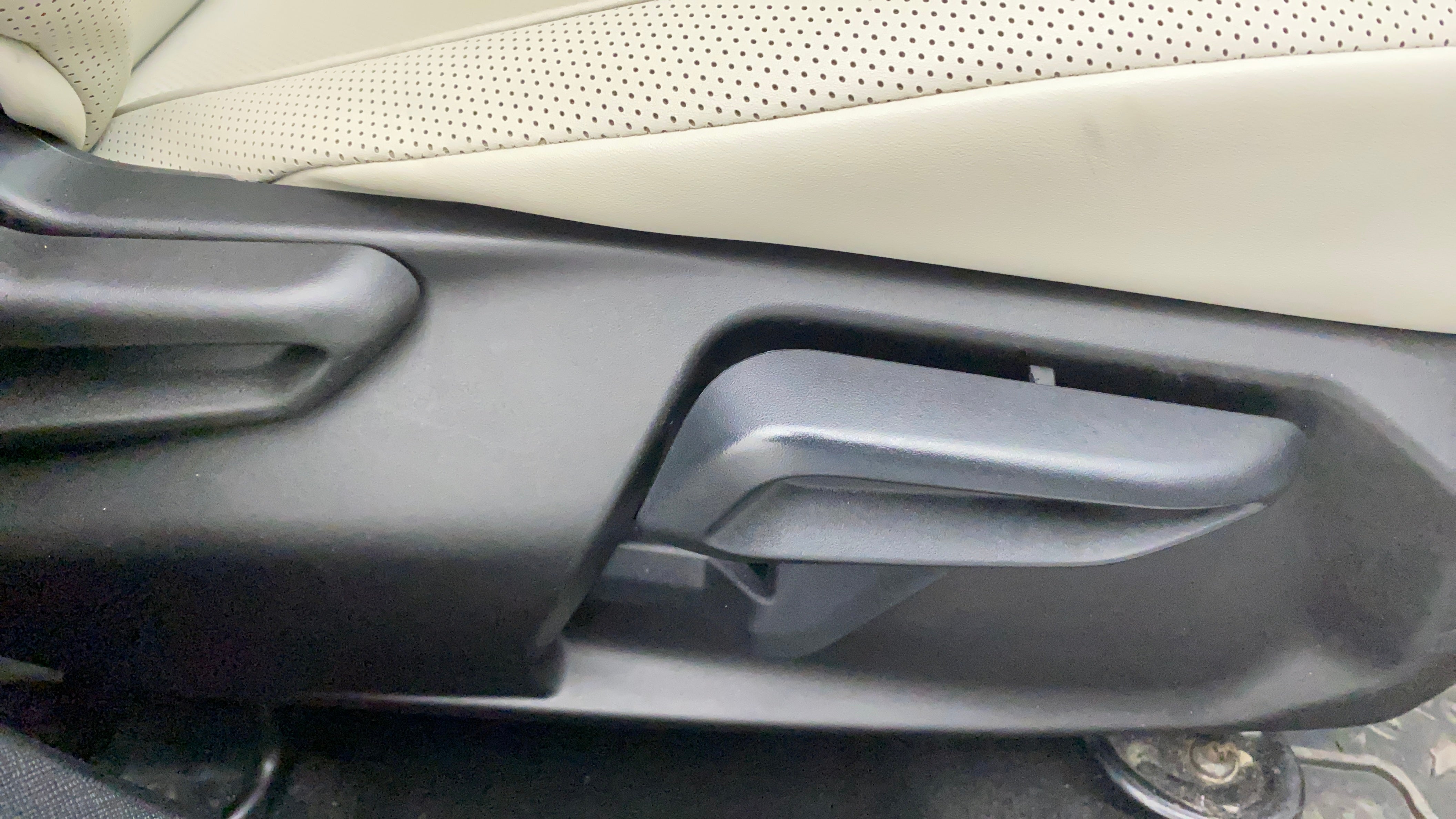 Seat adjustment lever of a Tata Nexon 2017-2023