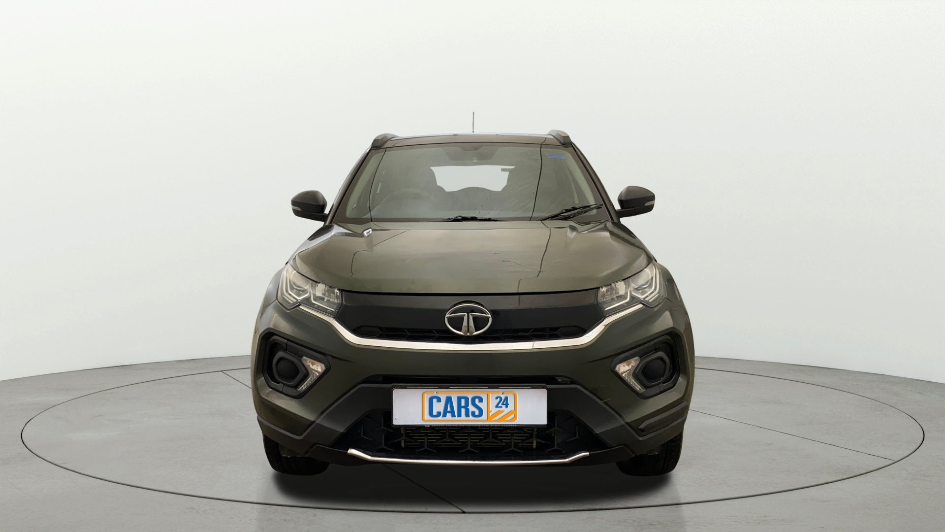 Front view of a Tata Nexon 2017-2023