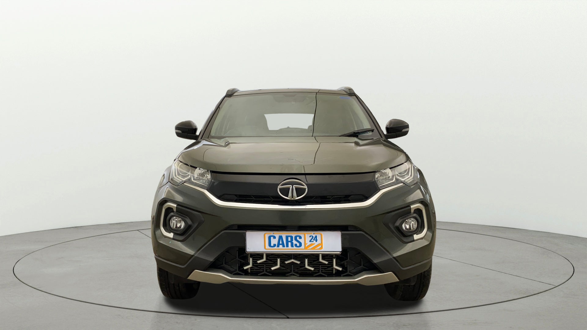 Front view of a Tata Nexon 2017-2023