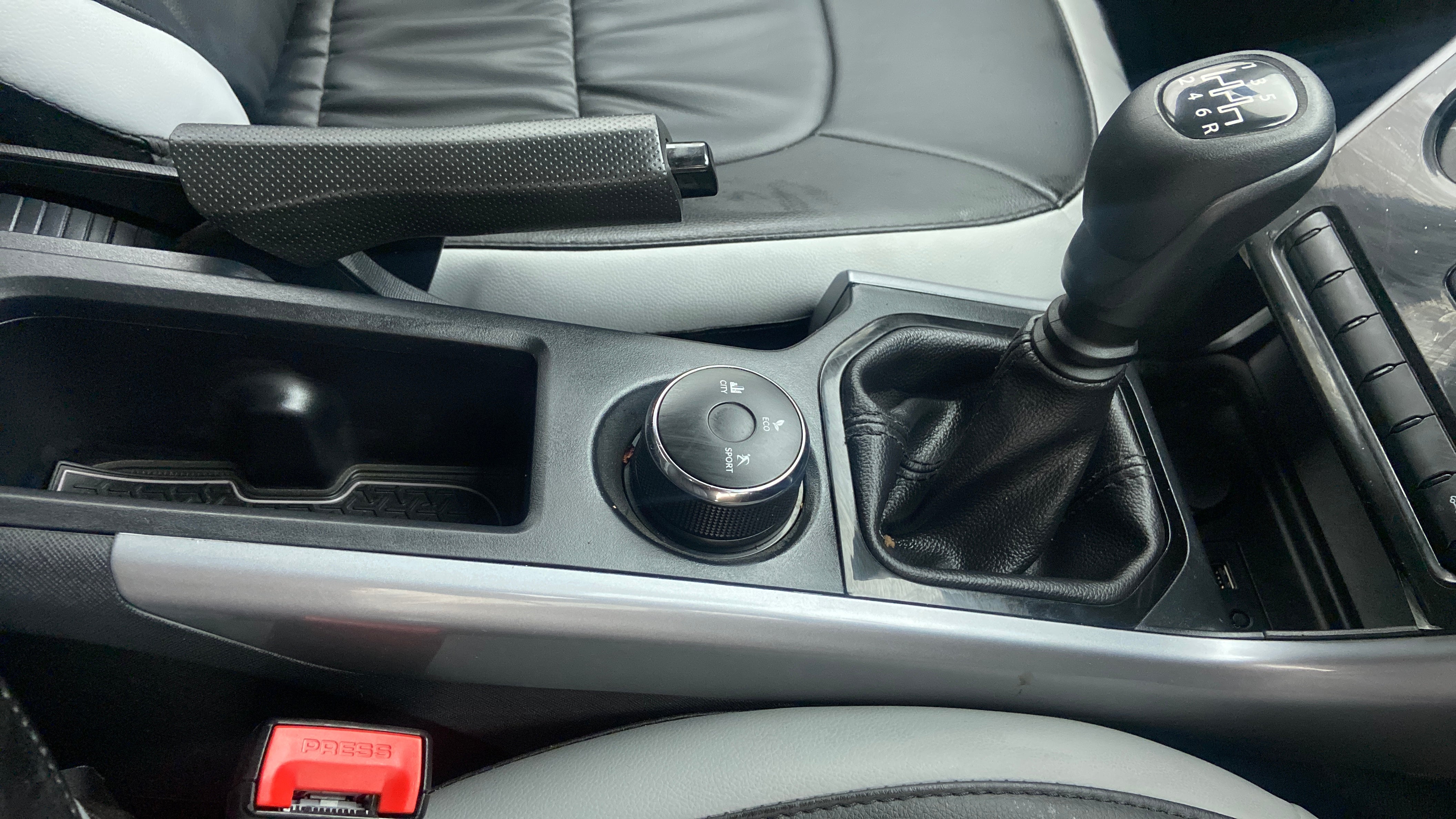 Center console view of a Tata Nexon 2017-2023