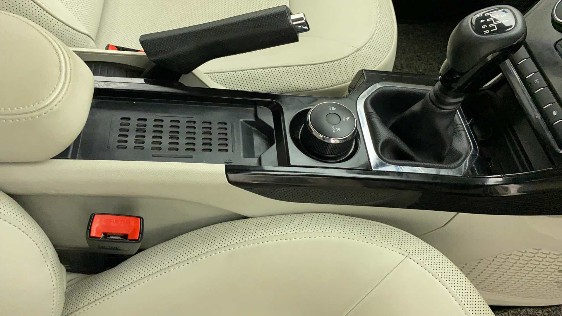 Center console and gear lever of a Tata Nexon 2017-2023