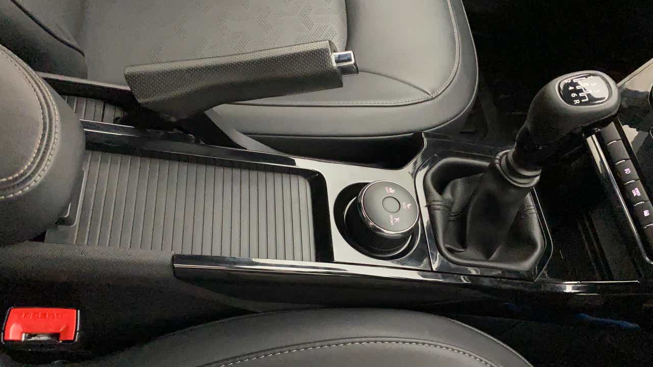 Gearshift and center console view of a Tata Nexon 2017-2023