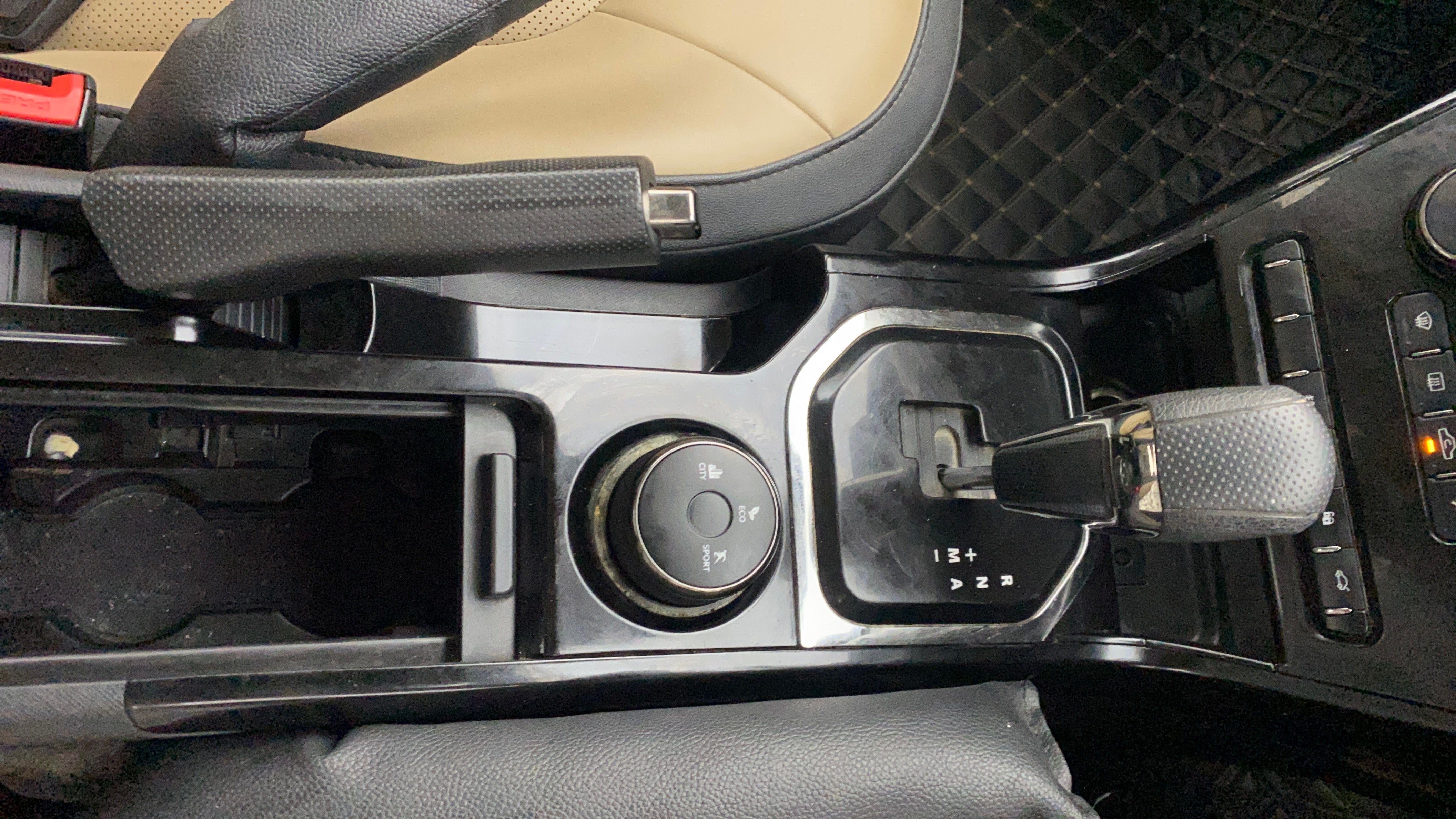 Gear shifter and center console of a Tata Nexon 2017-2023
