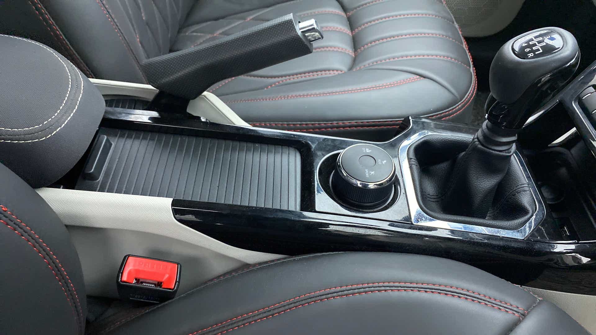 Center console and gear lever of a Tata Nexon 2017-2023