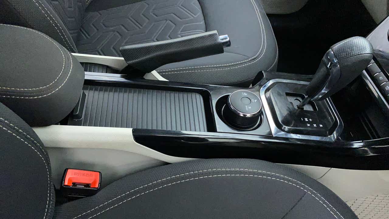 Center console and gear selector of a Tata Nexon 2017-2023