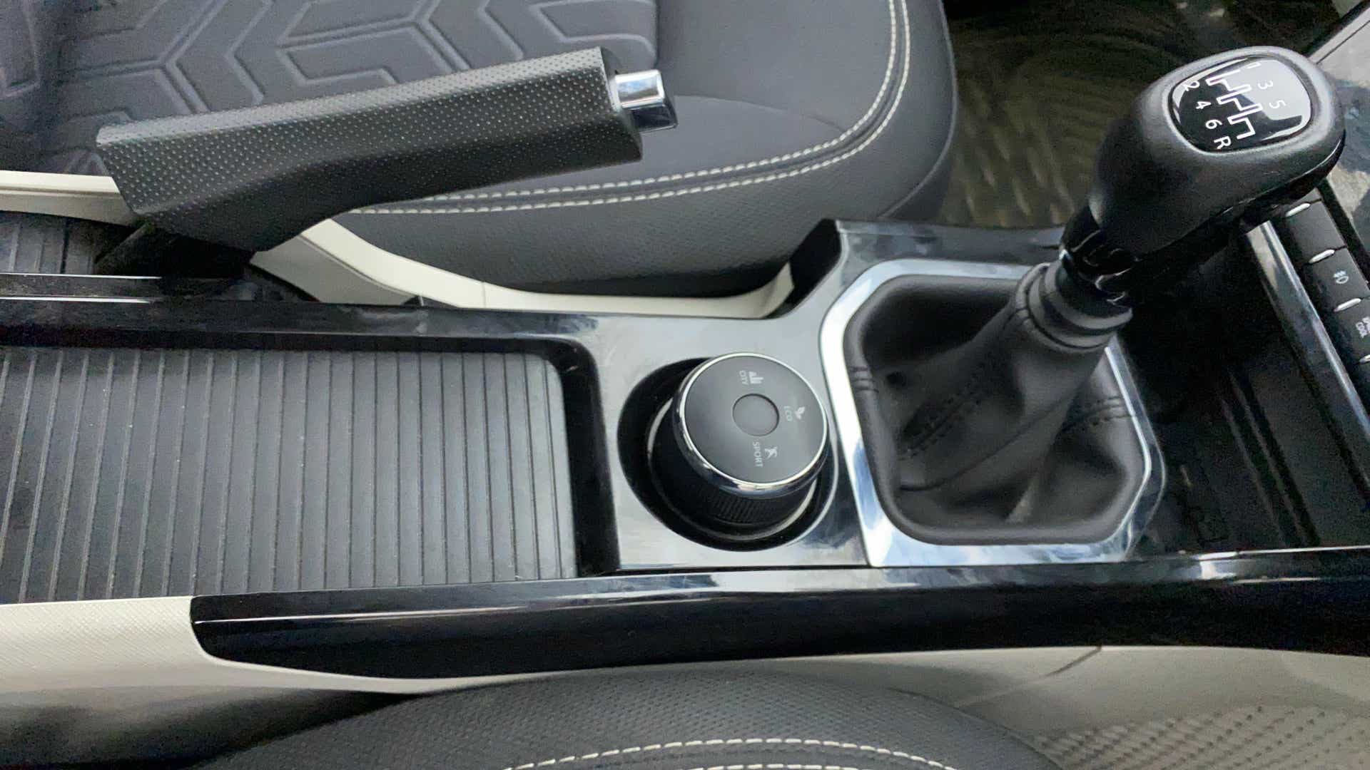 Center console of a Tata Nexon 2017-2023 interior