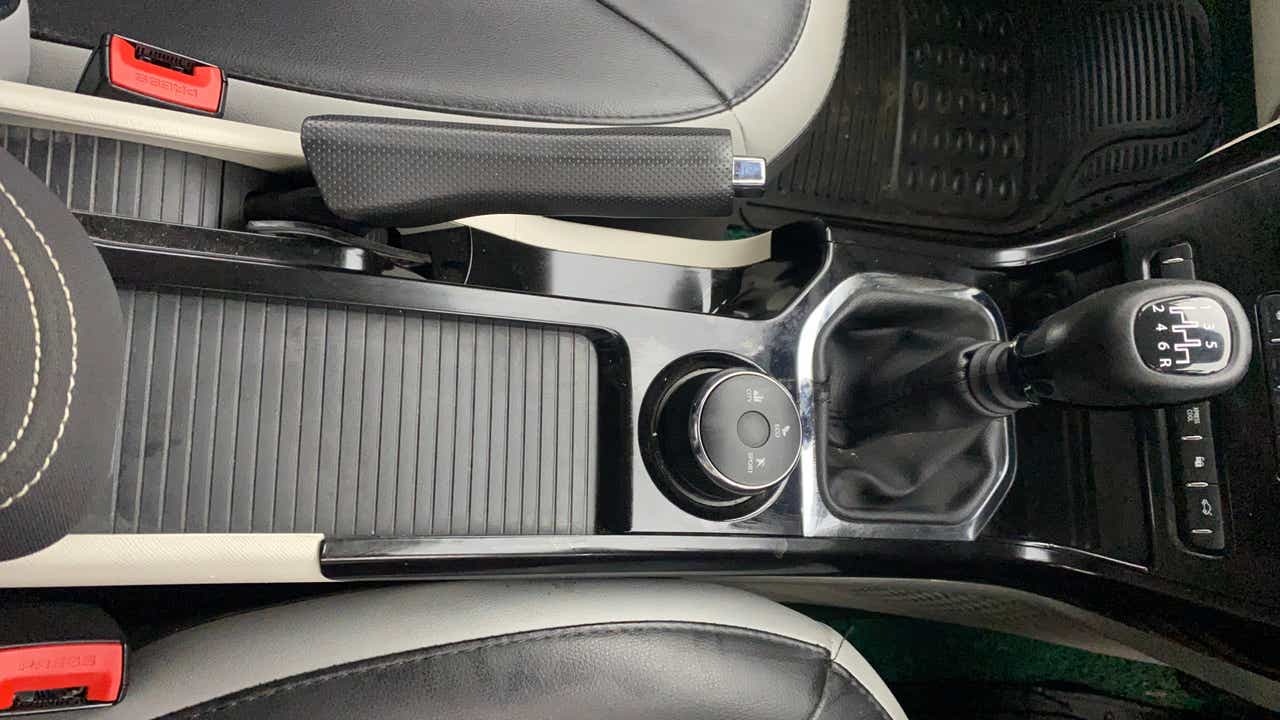 Gear lever and center console of a Tata Nexon 2017-2023