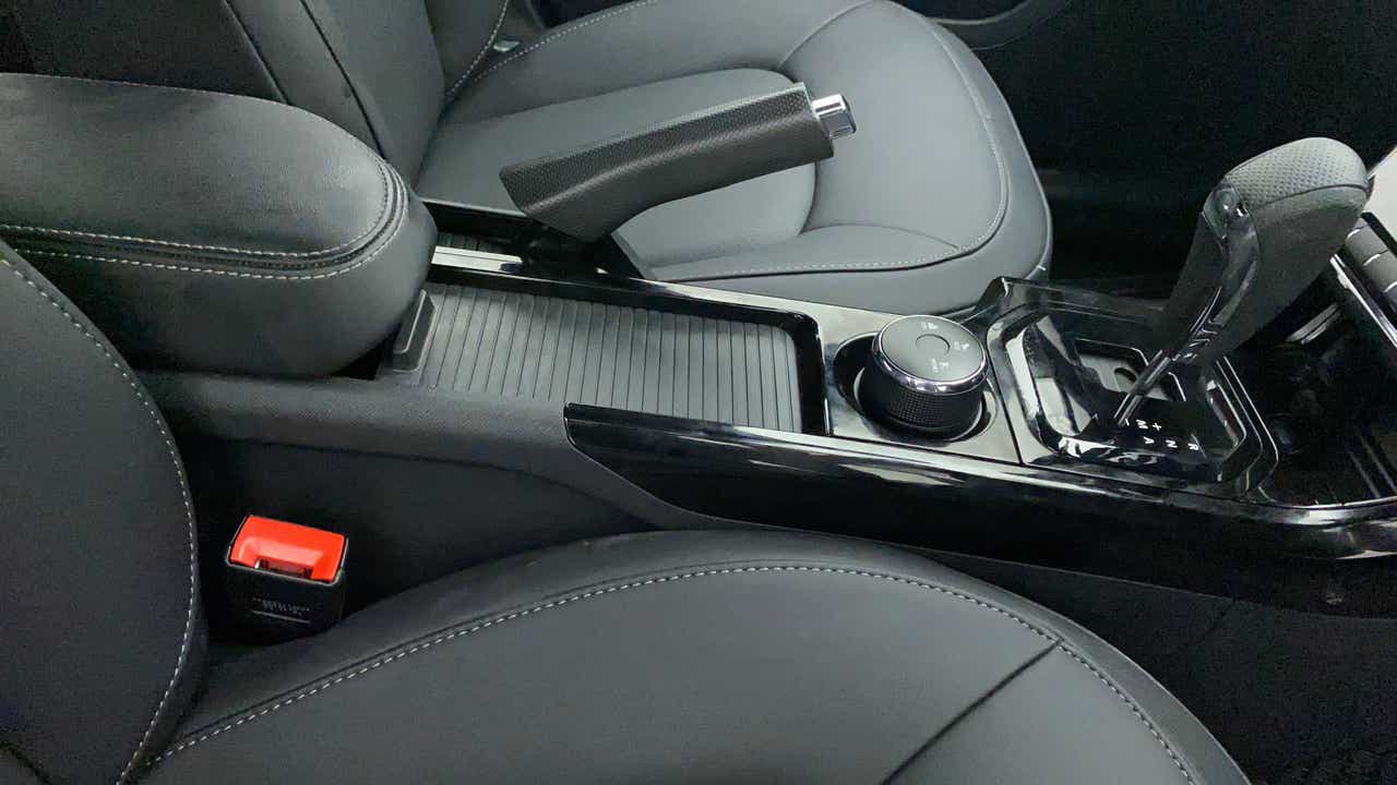 Center console of a Tata Nexon 2017-2023