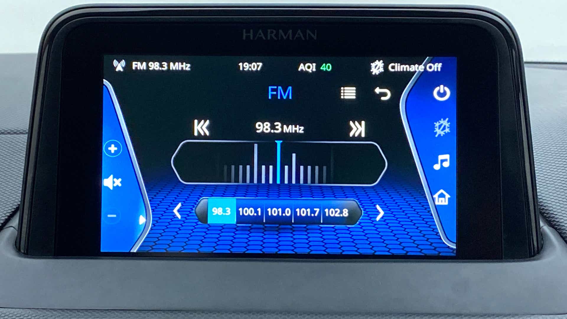 Car infotainment display of a Tata Nexon 2017-2023