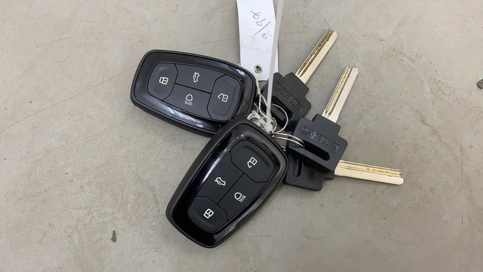 Close-up of key fobs and keys of a Tata Nexon 2017-2023