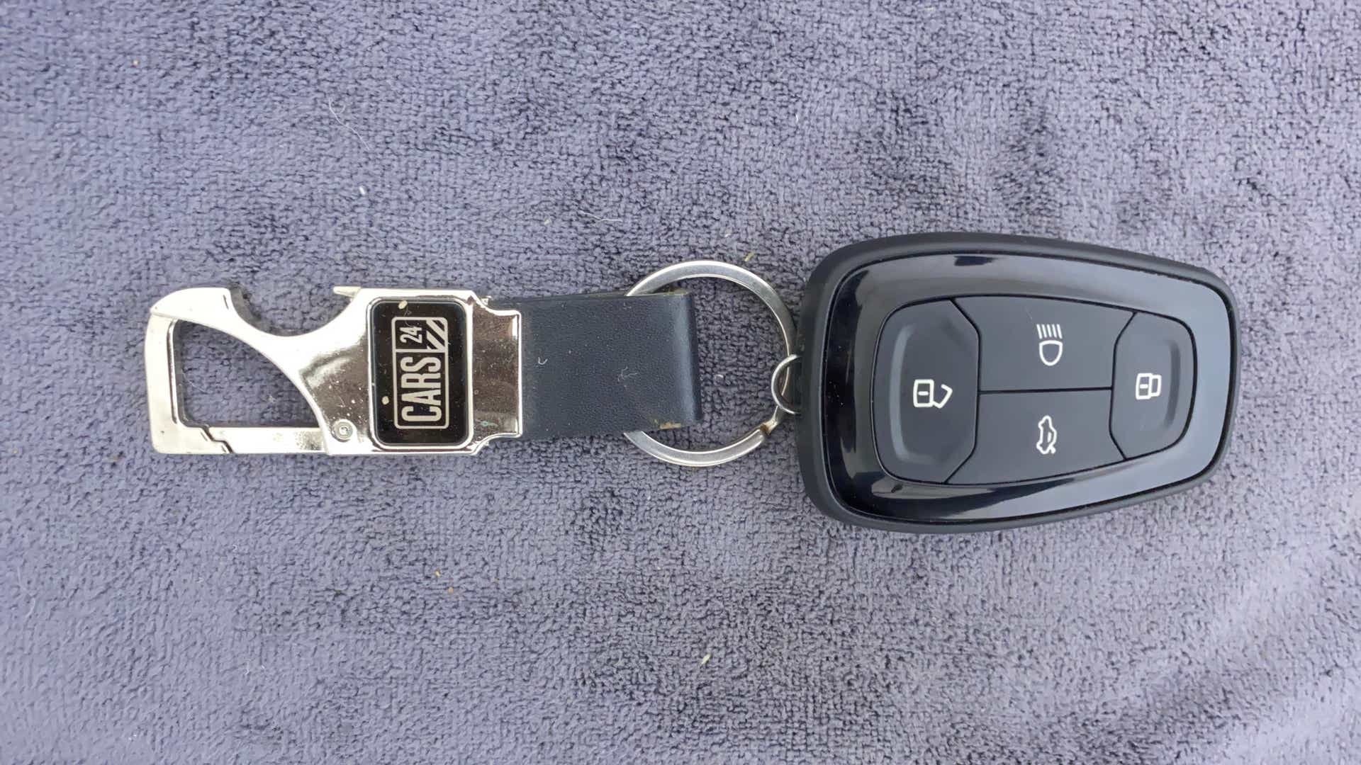Key fob of a Tata Nexon 2017-2023