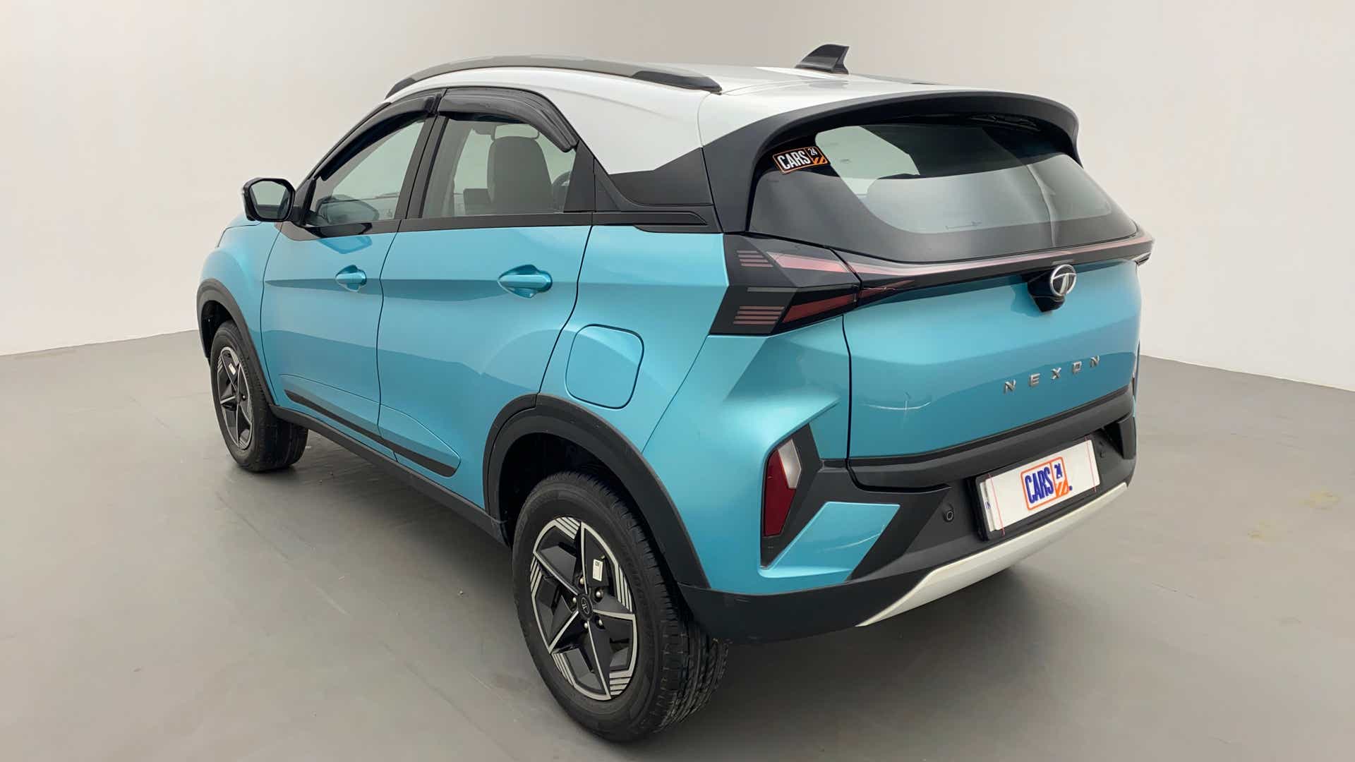 Rear three-quarter of a Tata Nexon 2017-2023