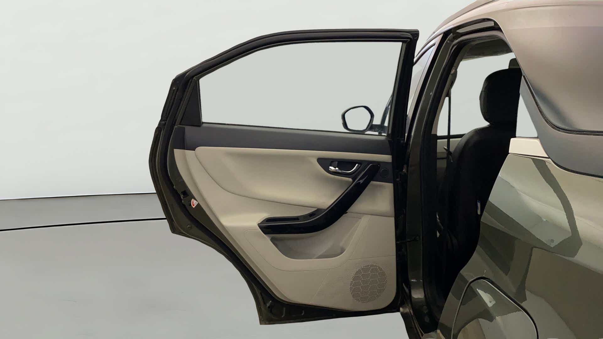 Rear left door interior of a Tata Nexon 2017-2023