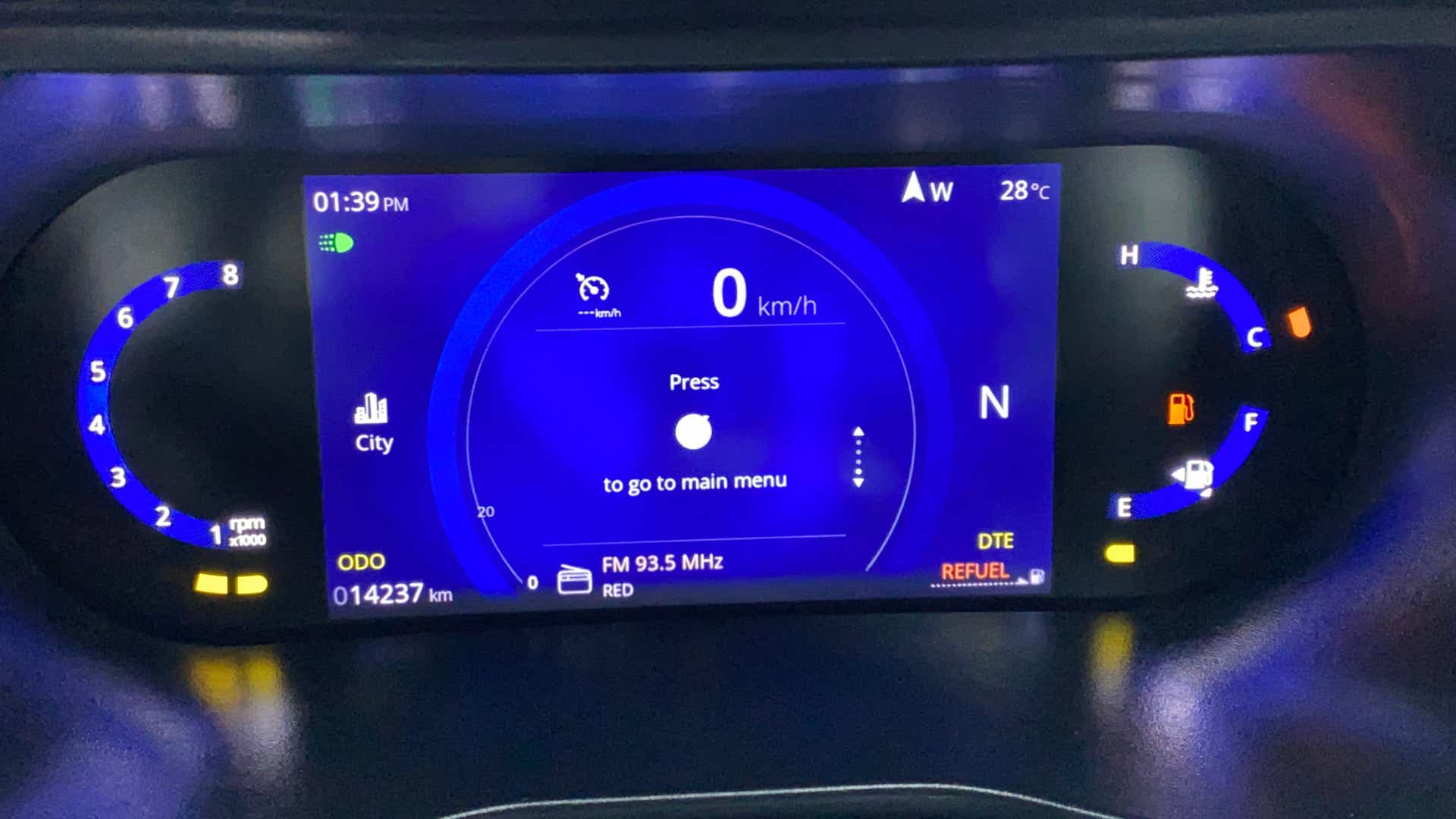 Instrument cluster display of a Tata Nexon 2017-2023