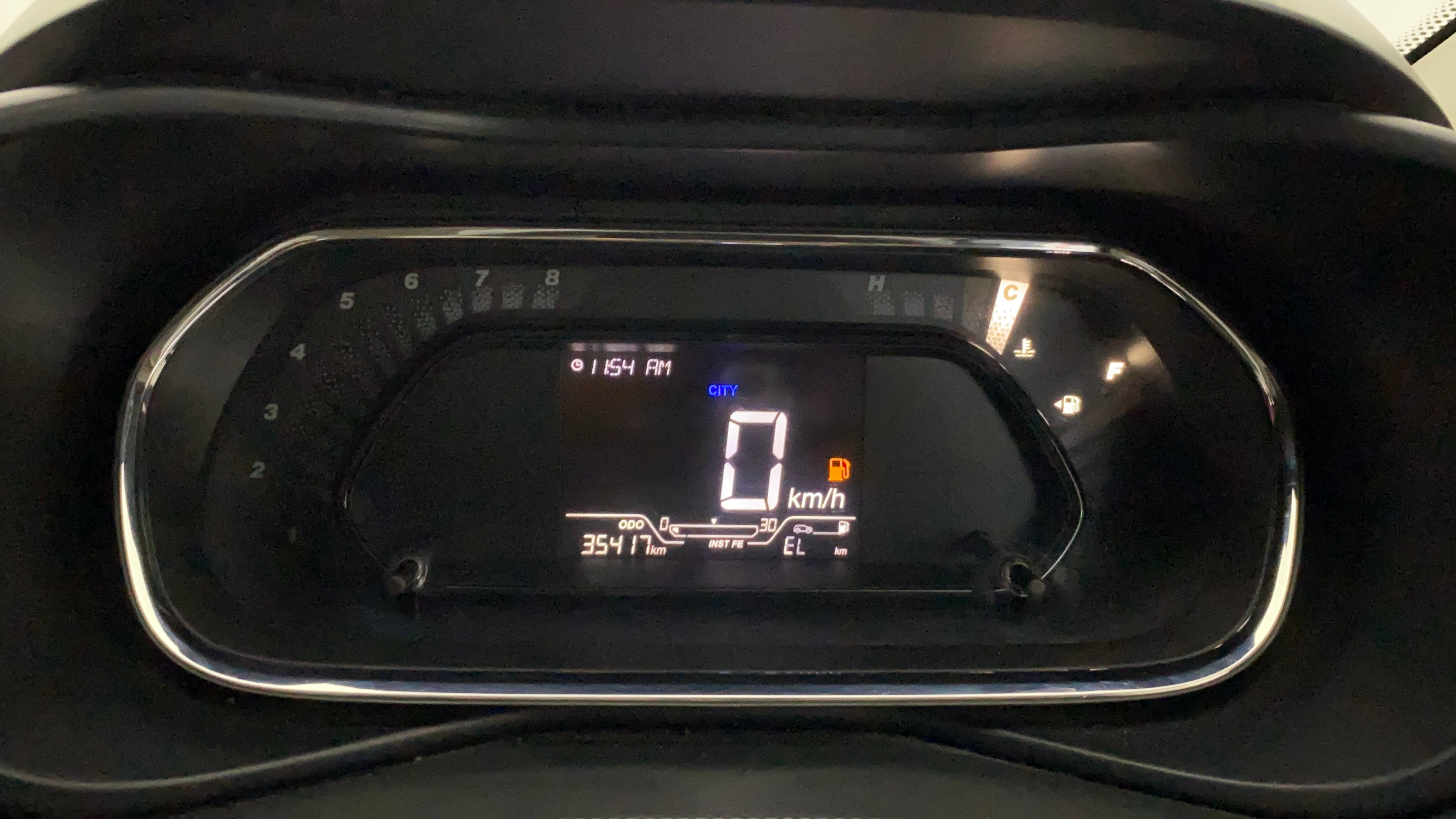Instrument cluster of a Tata Nexon 2017-2023