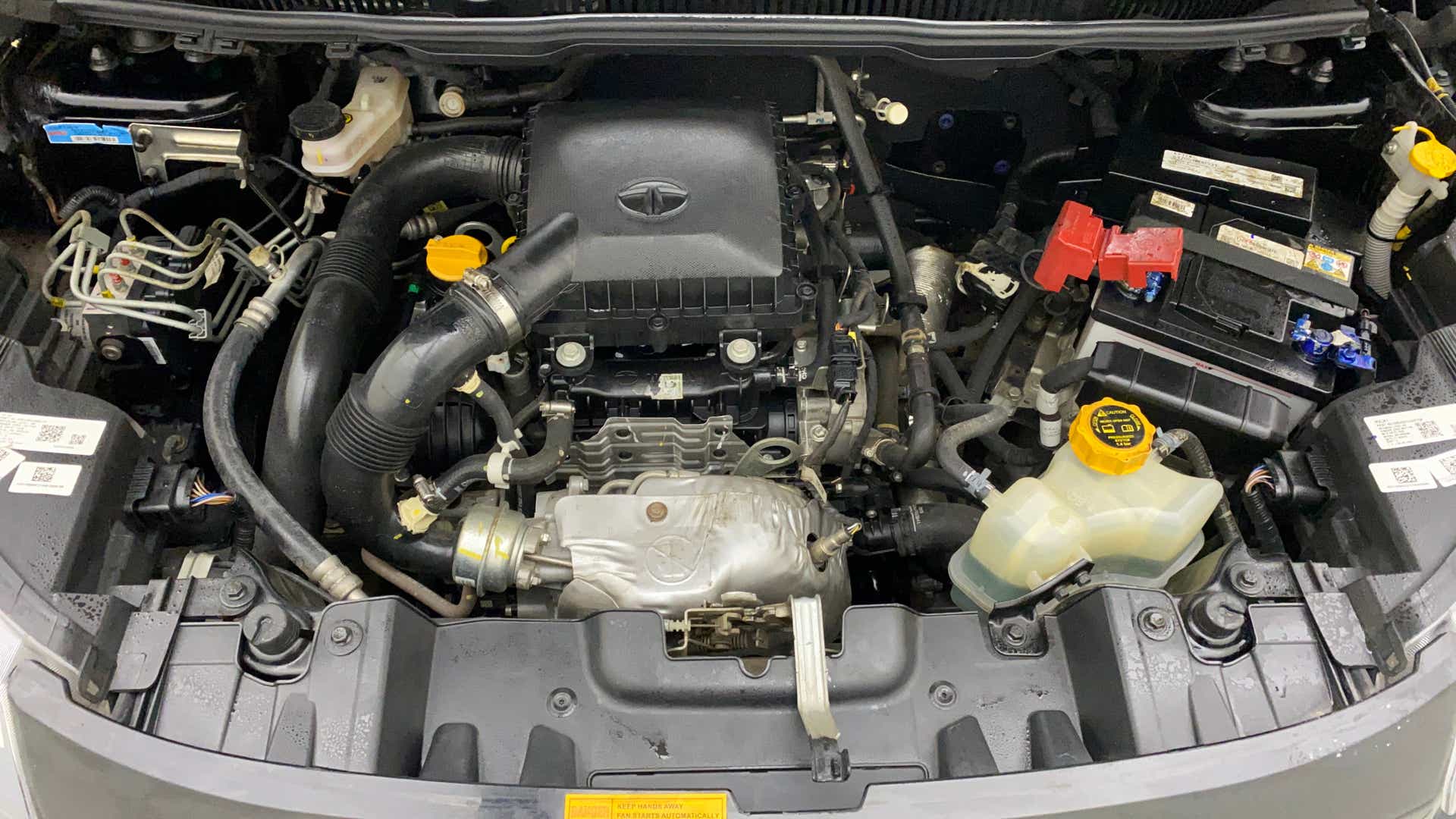 Engine bay of a Tata Nexon 2017-2023