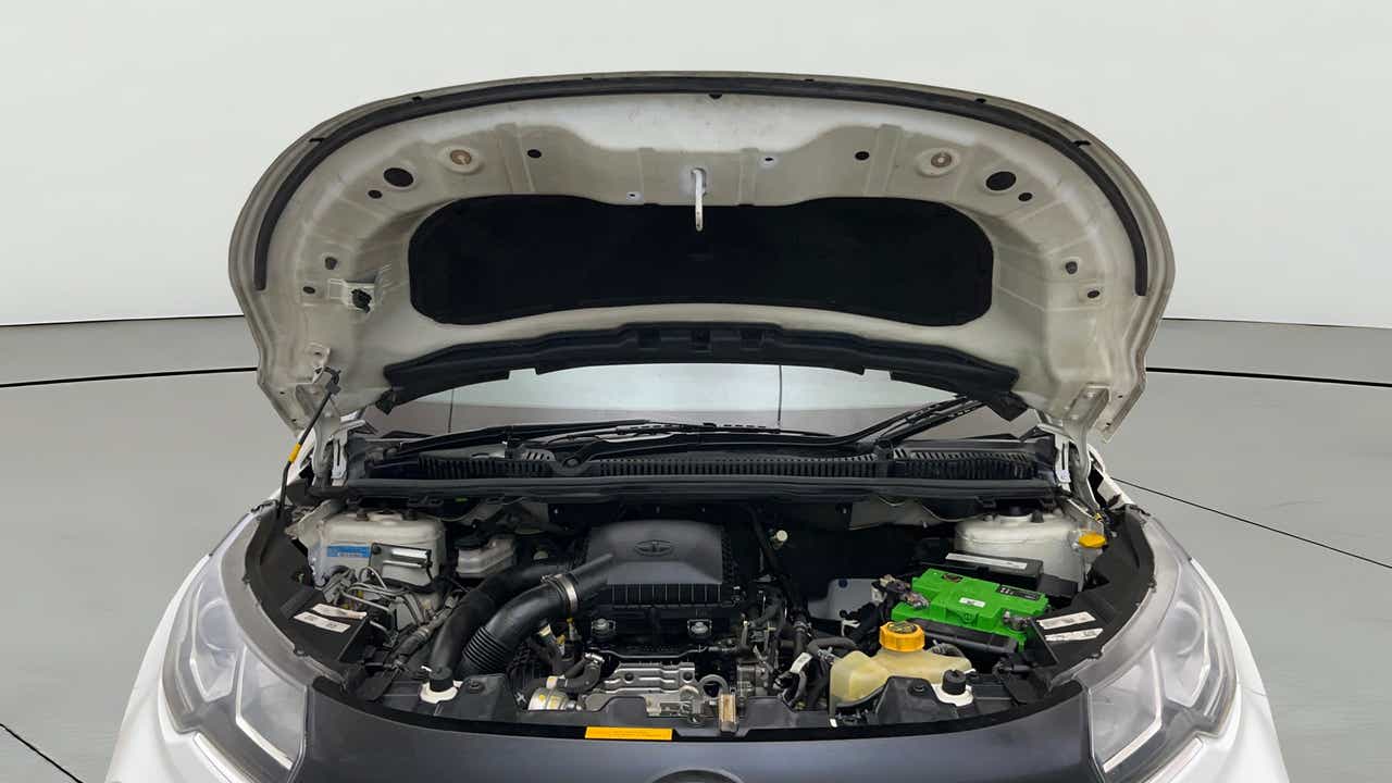 Engine bay of a Tata Nexon 2017-2023