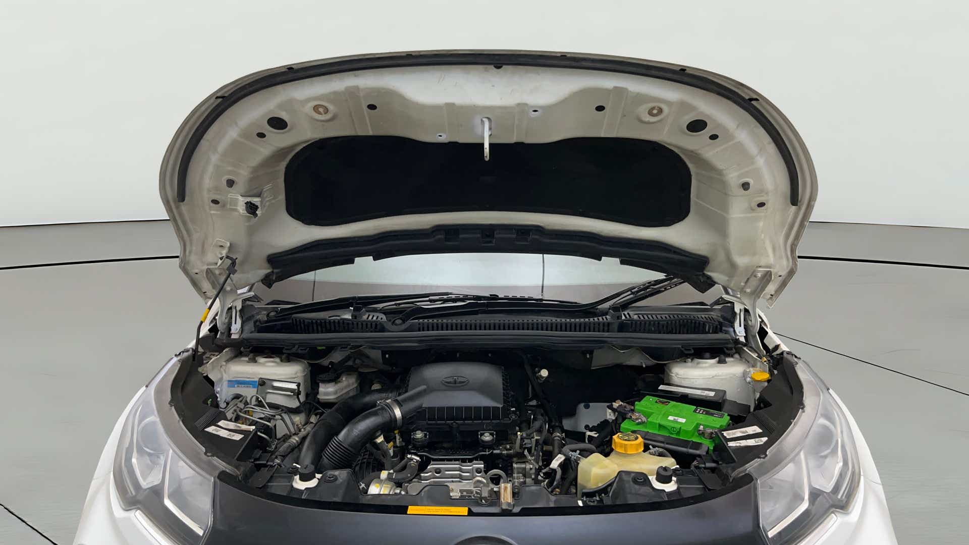 Engine bay of a Tata Nexon 2017-2023