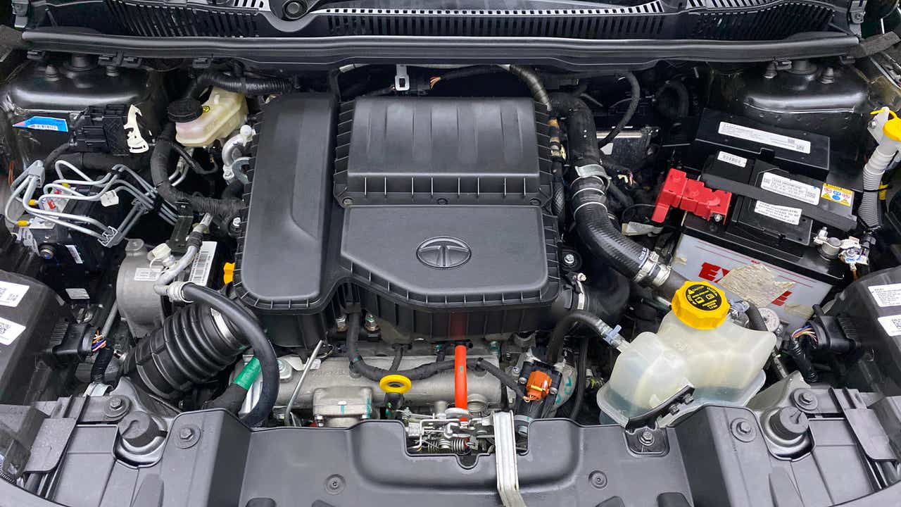 Engine bay of a Tata Nexon 2017-2023