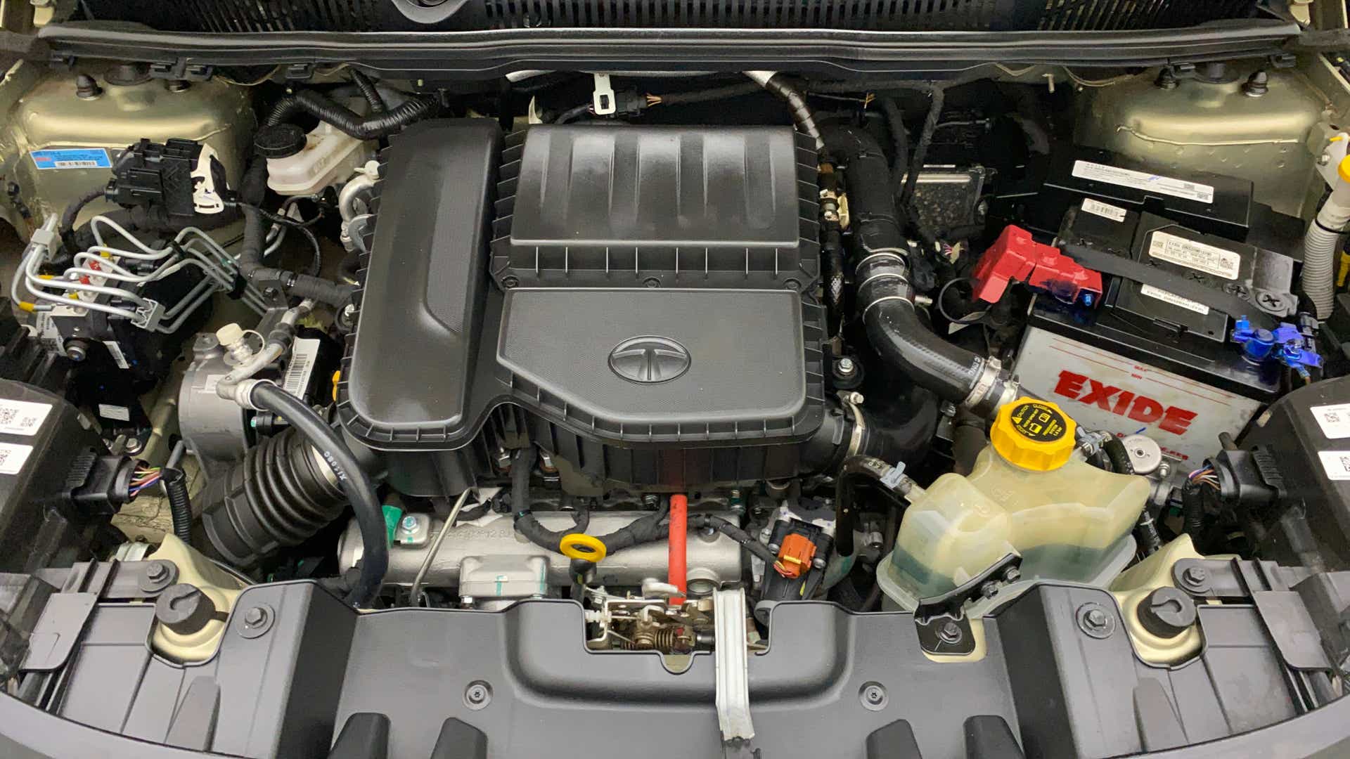 Engine bay of a Tata Nexon 2017-2023